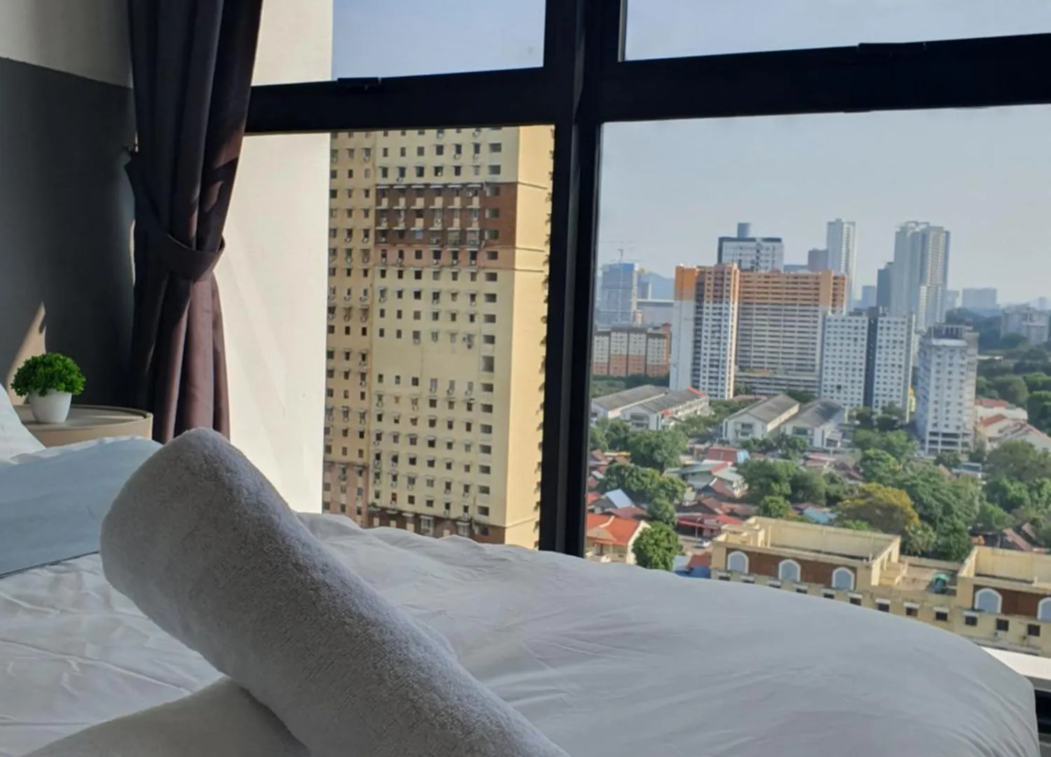 Apartment Seaview & Townview Infinity Retreat Urban Suite 3R2B 8Pax Georgetown Jelutong
