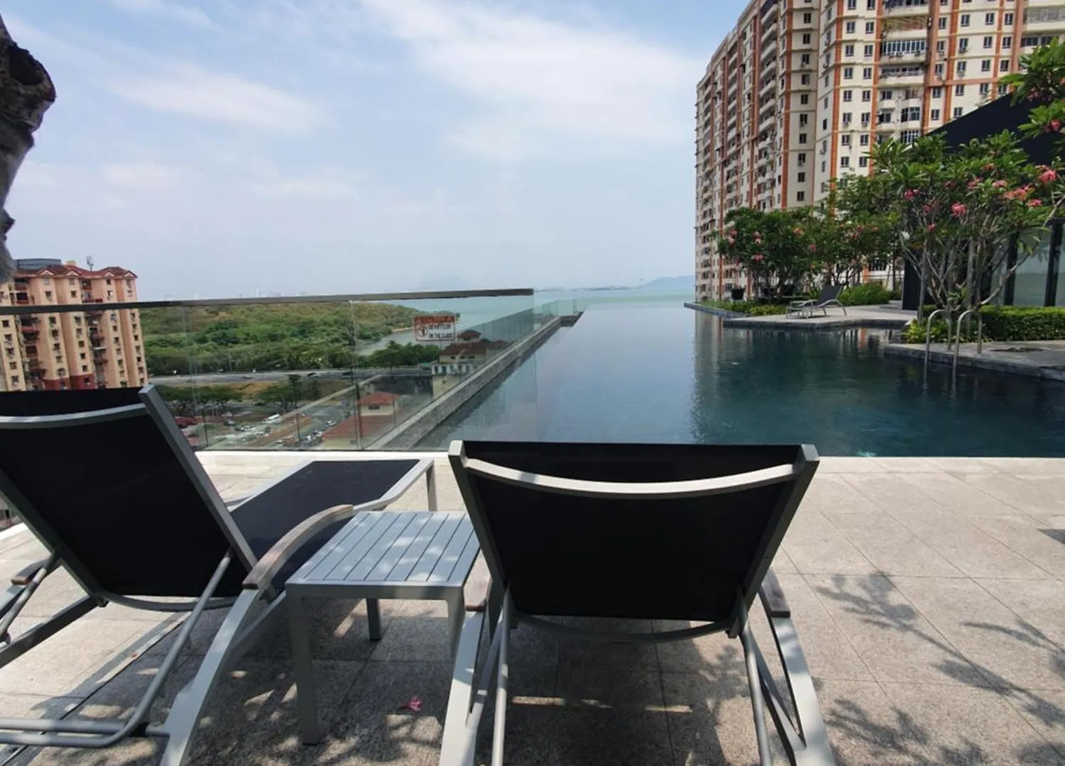 Seaview & Townview Infinity Retreat Urban Suite 3R2B 8Pax Georgetown Jelutong Malaysia