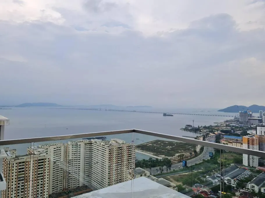 Seaview & Townview Infinity Retreat Urban Suite 3R2B 8Pax Georgetown Jelutong